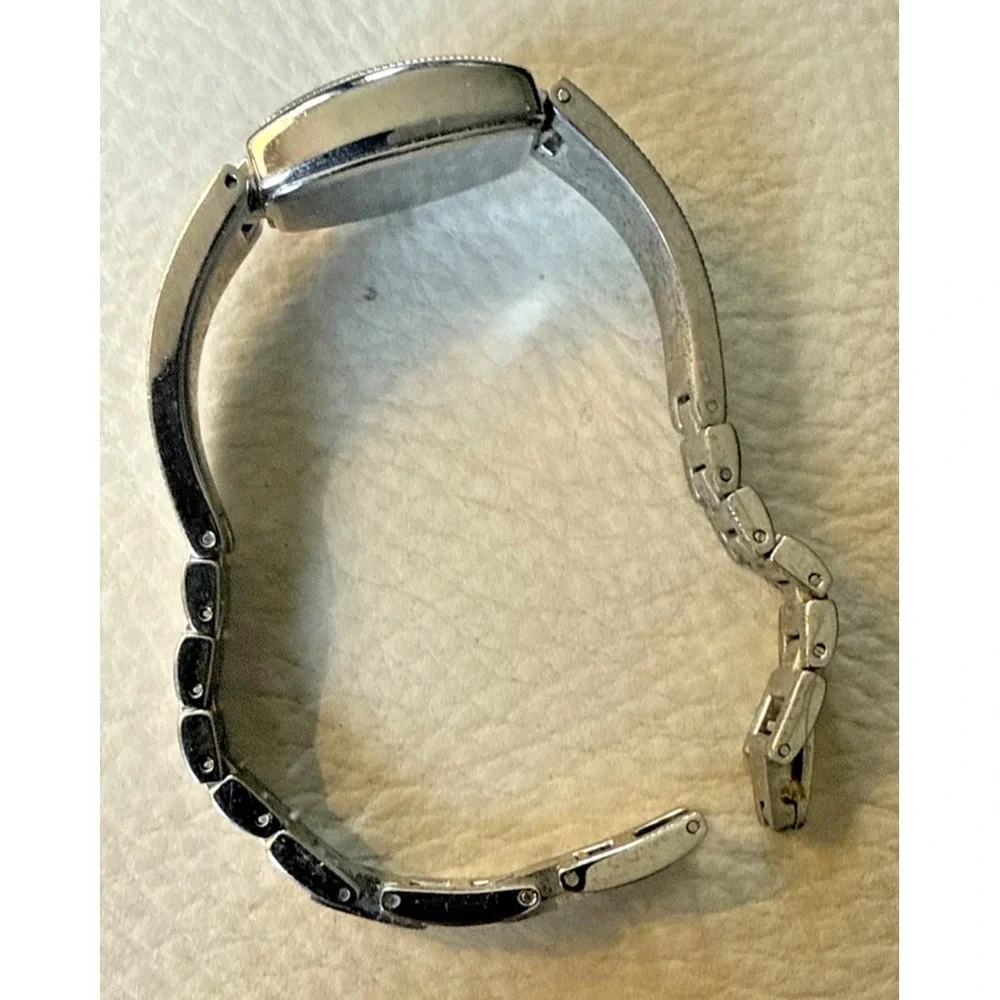 Relic Women's Silver Toned Band Analog Watch